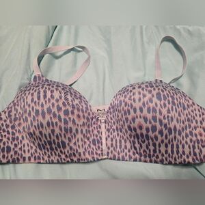 Maidenform Size 38B Demi Blue Leopard Print Wireless Gently Used Bra!  15783